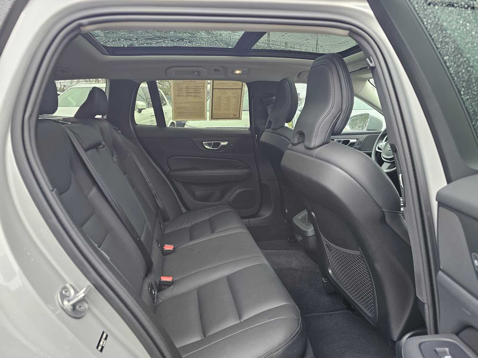 2025 Volvo V60 Cross Country Plus