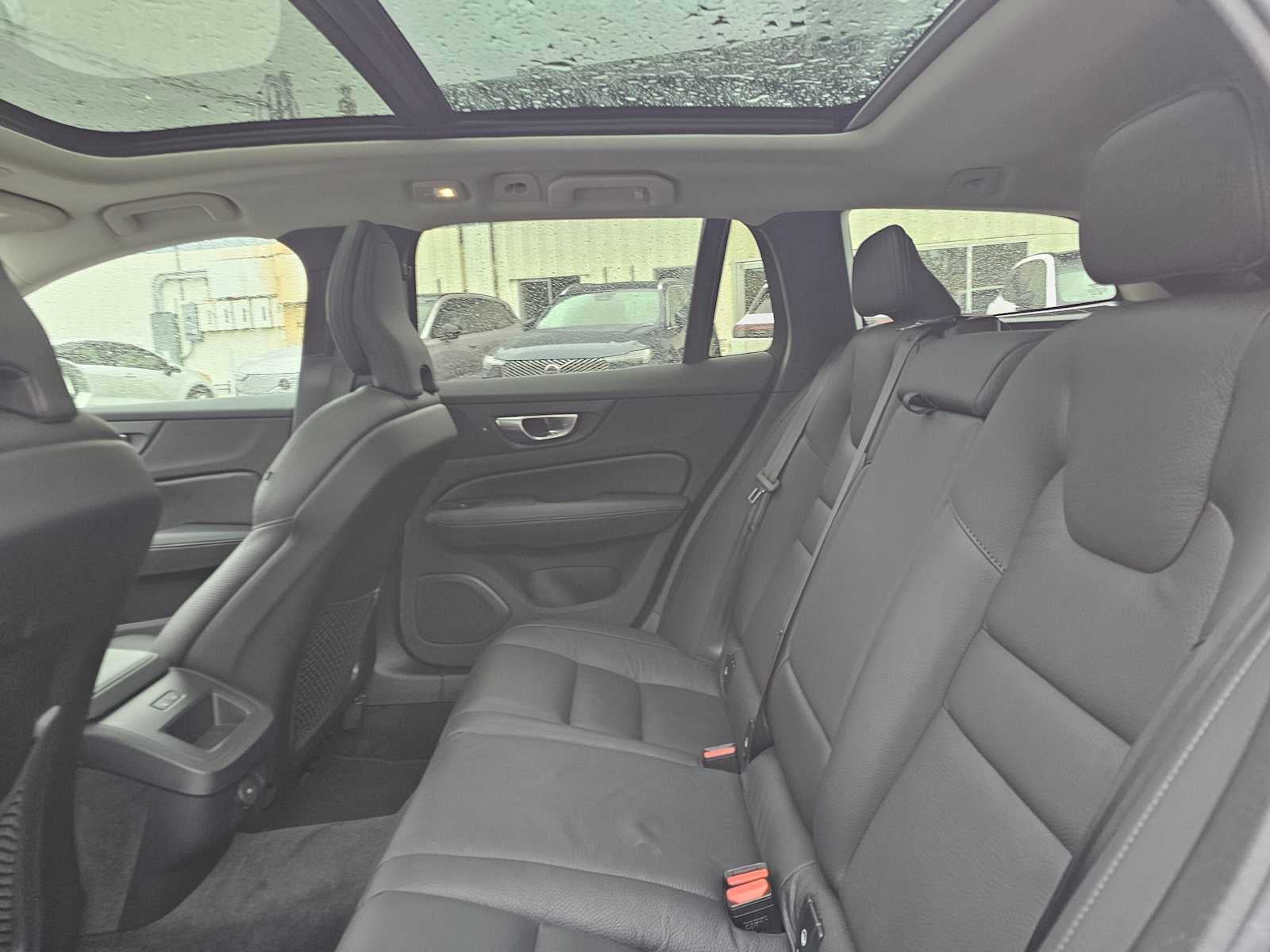 2025 Volvo V60 Cross Country Plus