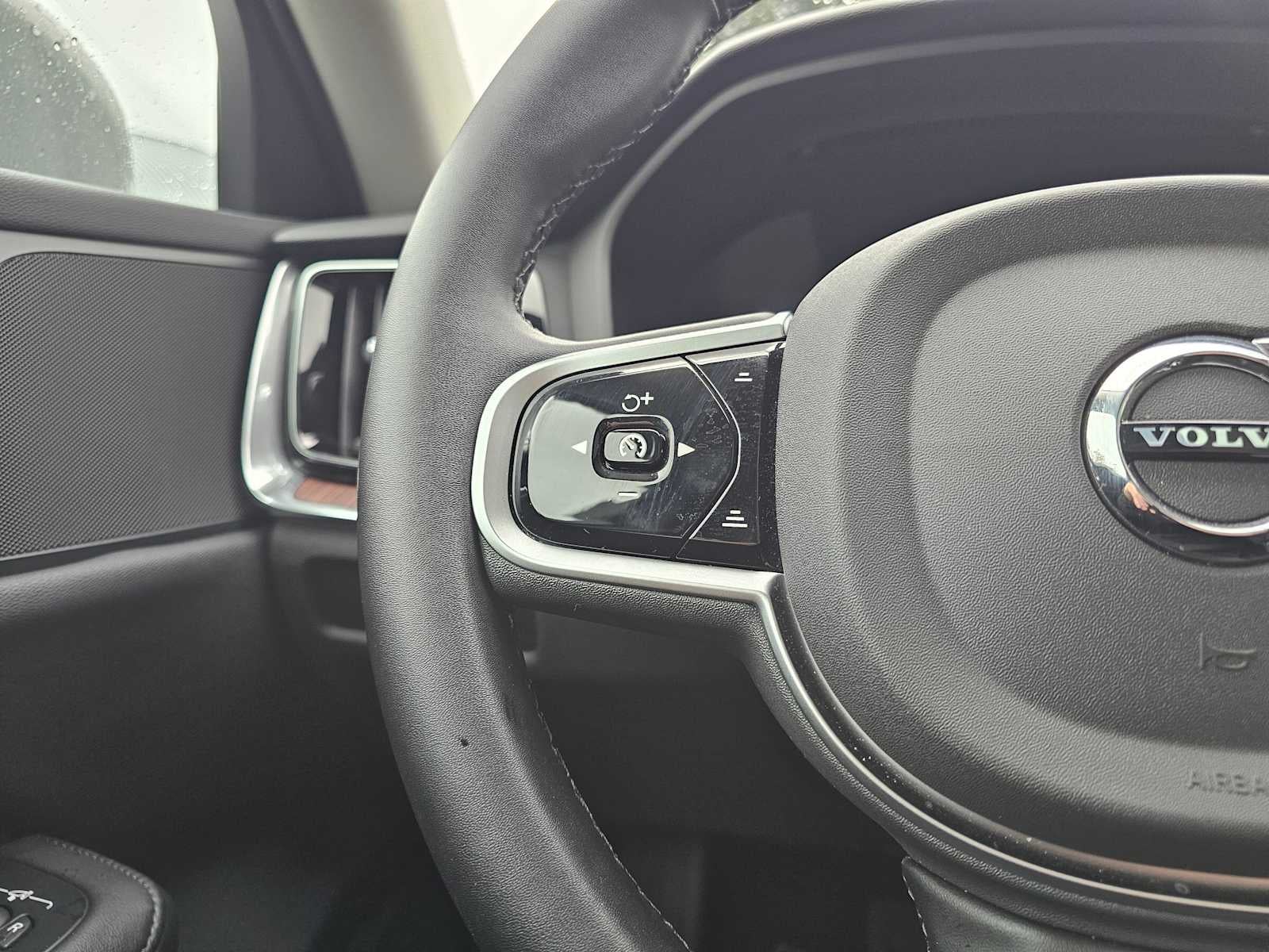 2025 Volvo V60 Cross Country Plus