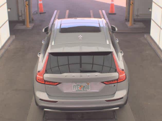 2025 Volvo V60 Cross Country Plus