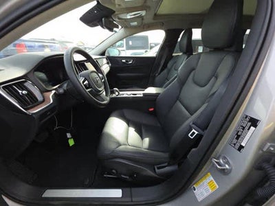 2025 Volvo V60 Cross Country Plus