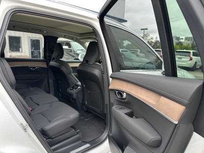 2025 Volvo XC90 Plus