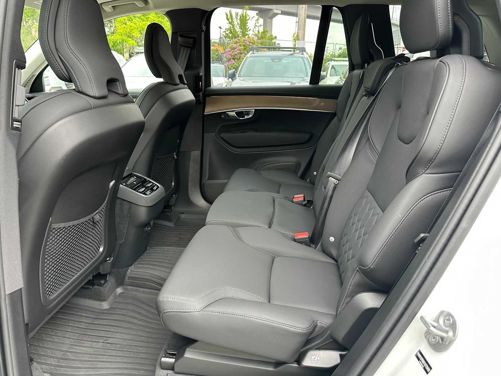 2025 Volvo XC90 Plus