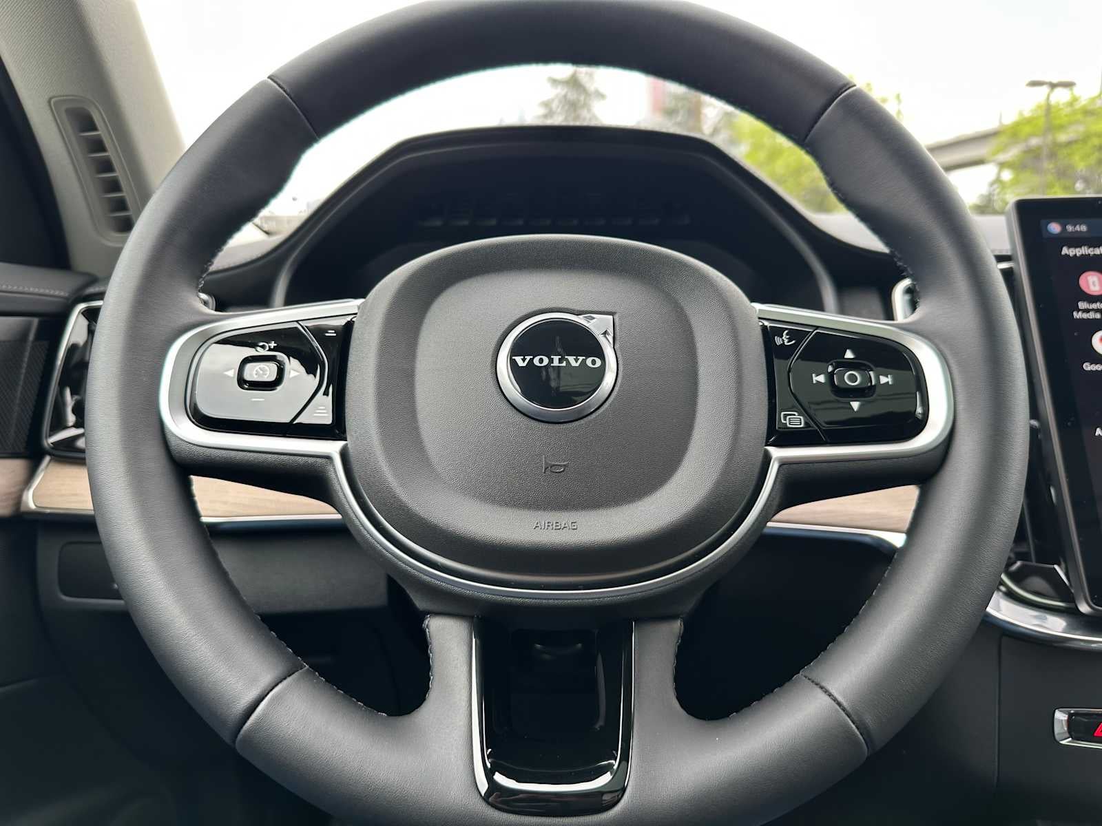 2025 Volvo XC90 Plus