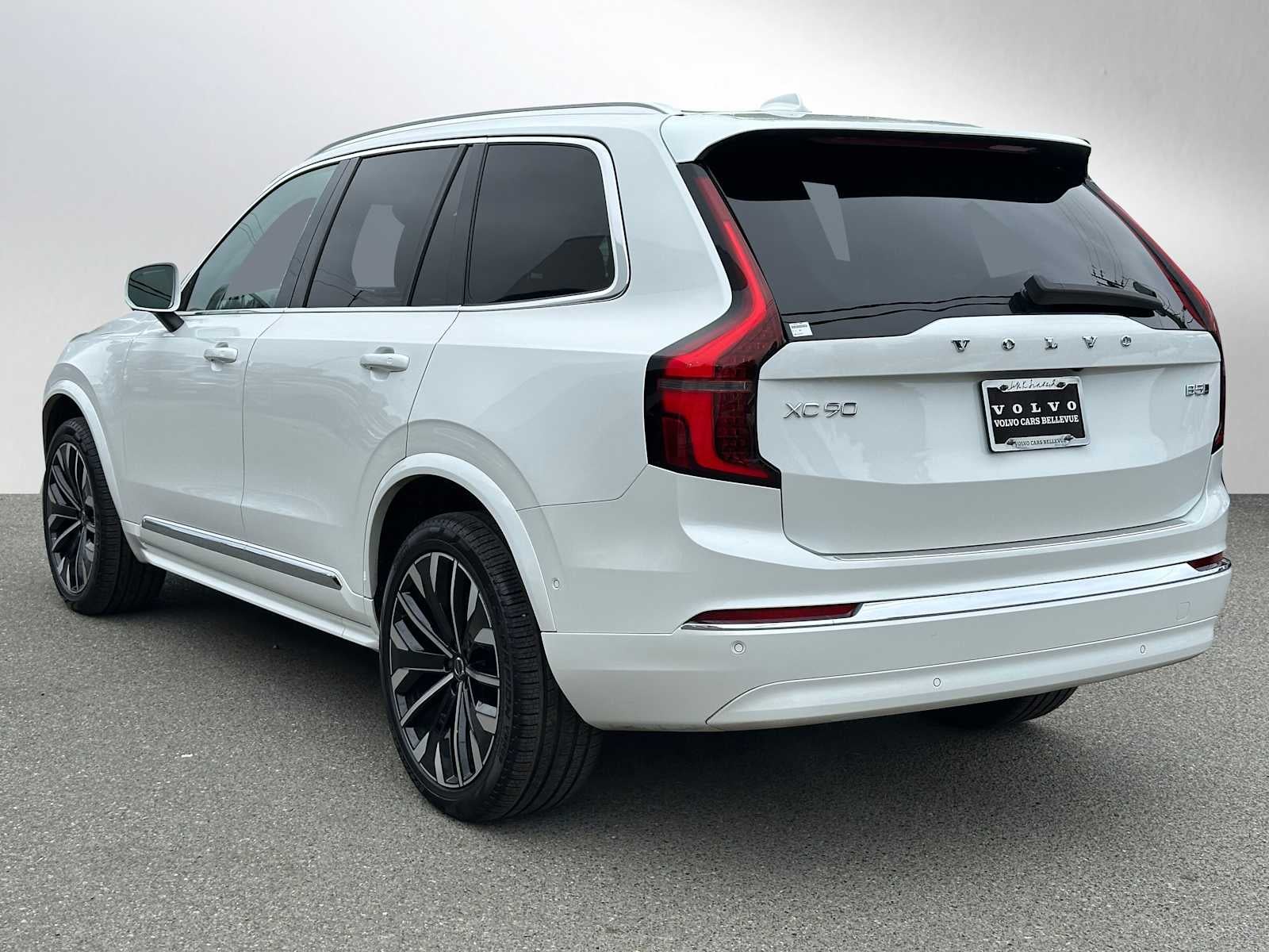 2025 Volvo XC90 Plus
