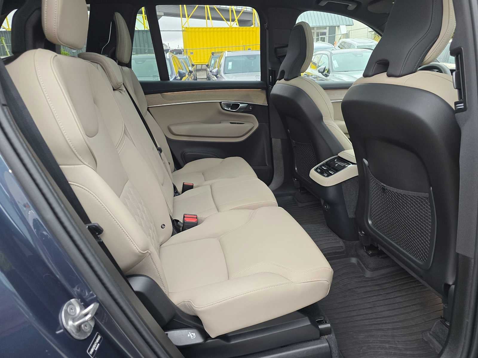 2026 Volvo XC90 Plus