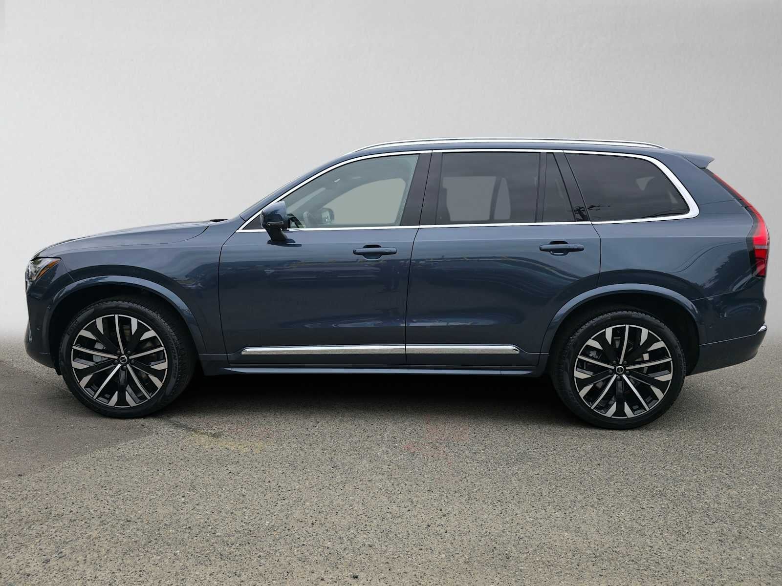 2026 Volvo XC90 Plus