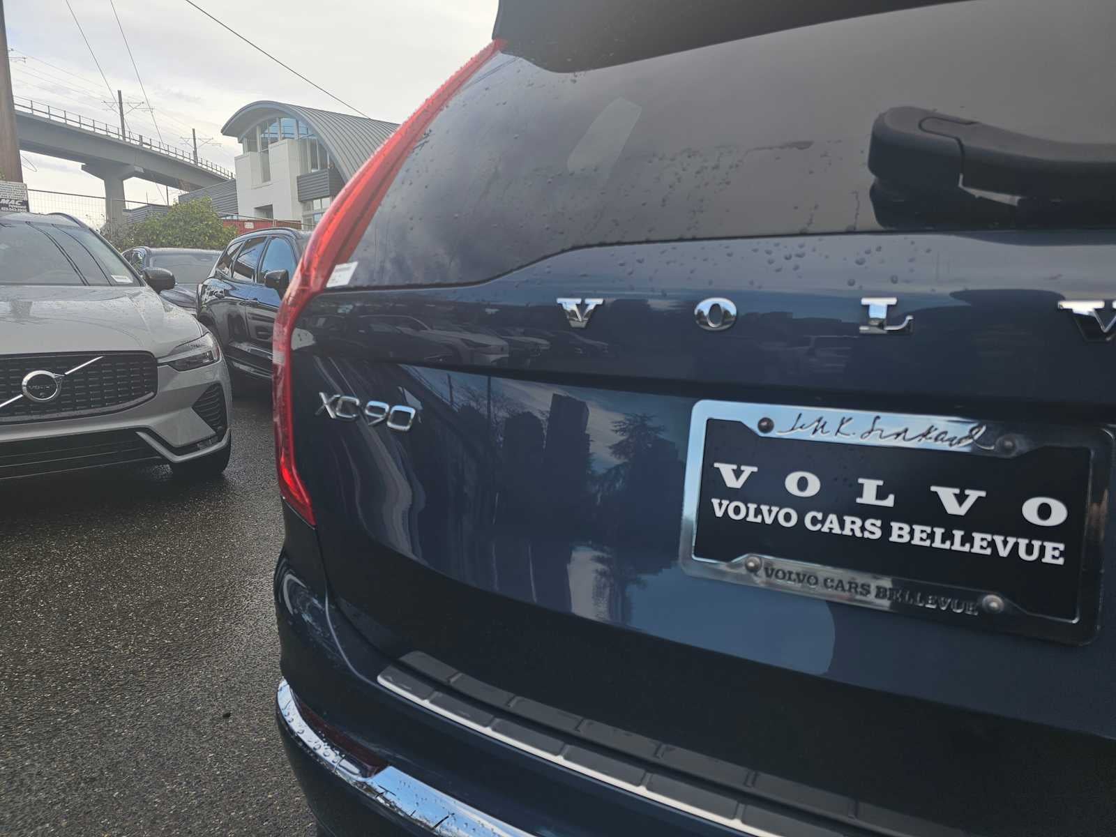 2025 Volvo XC90 Core