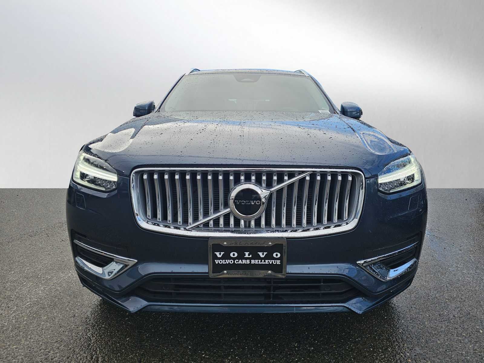 2025 Volvo XC90 Core