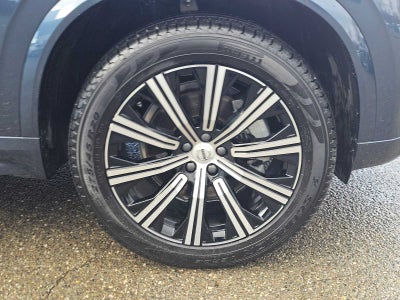 2025 Volvo XC90 Core