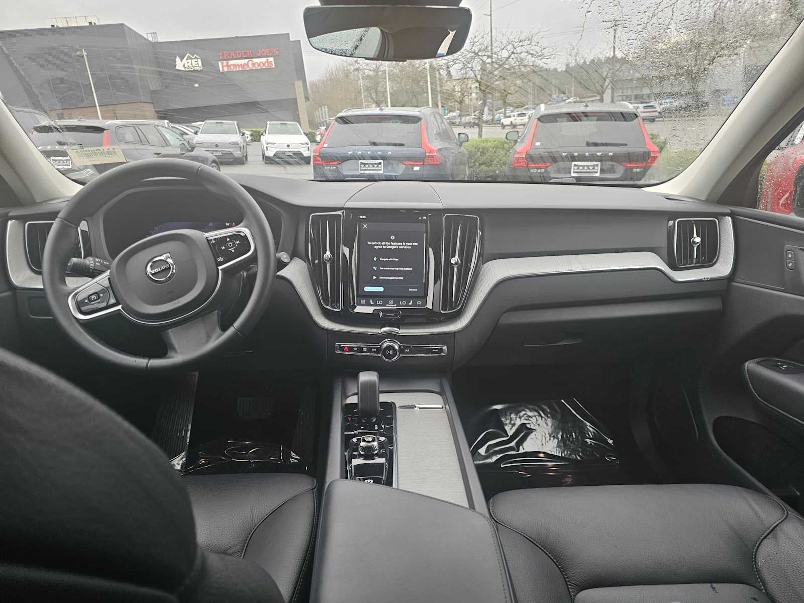 2025 Volvo XC60 Plus