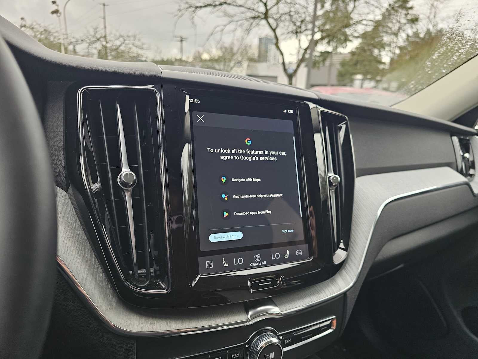 2025 Volvo XC60 Plus