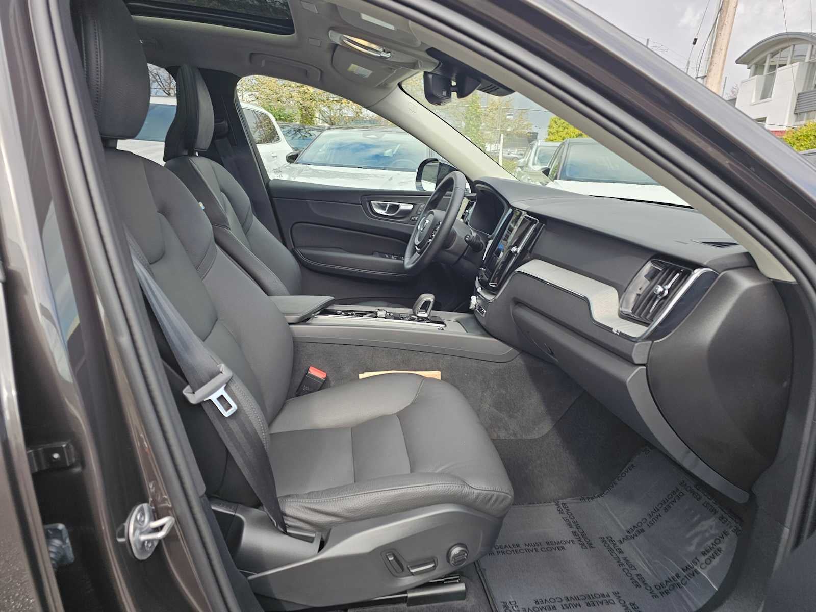 2025 Volvo XC60 Plus