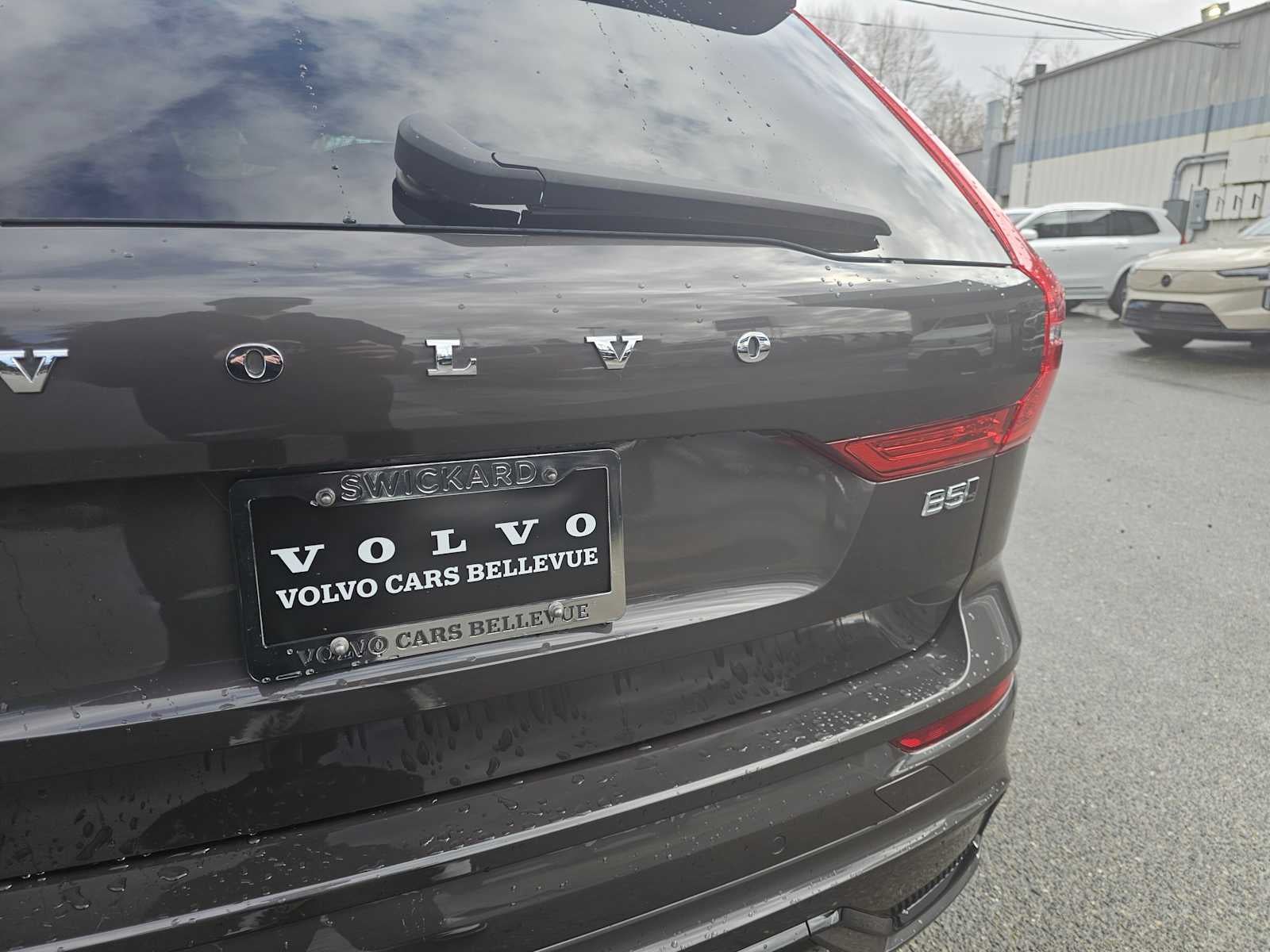 2025 Volvo XC60 Plus