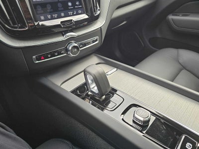 2025 Volvo XC60 Plus