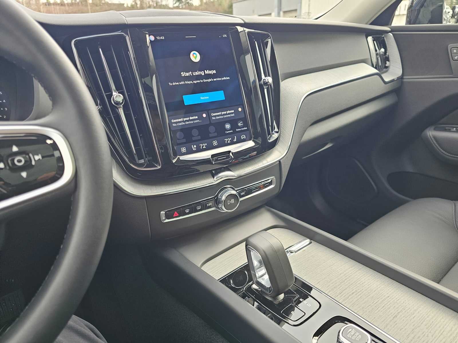 2025 Volvo XC60 Plus