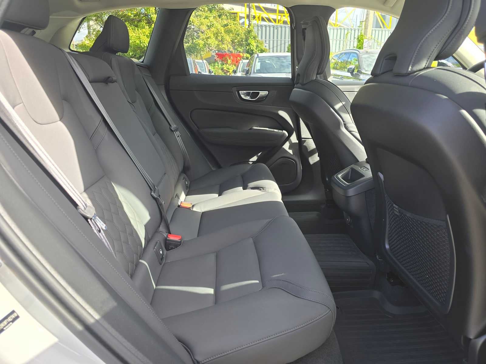 2026 Volvo XC60 Plus
