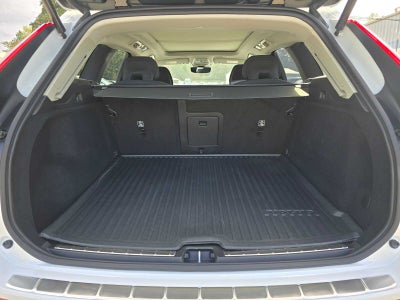 2026 Volvo XC60 Plus
