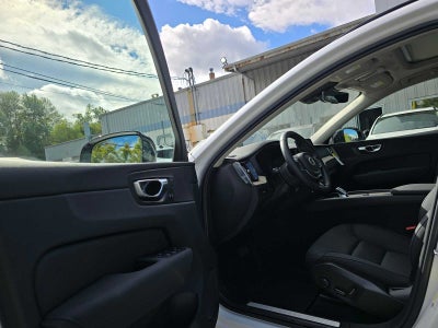 2026 Volvo XC60 Plus