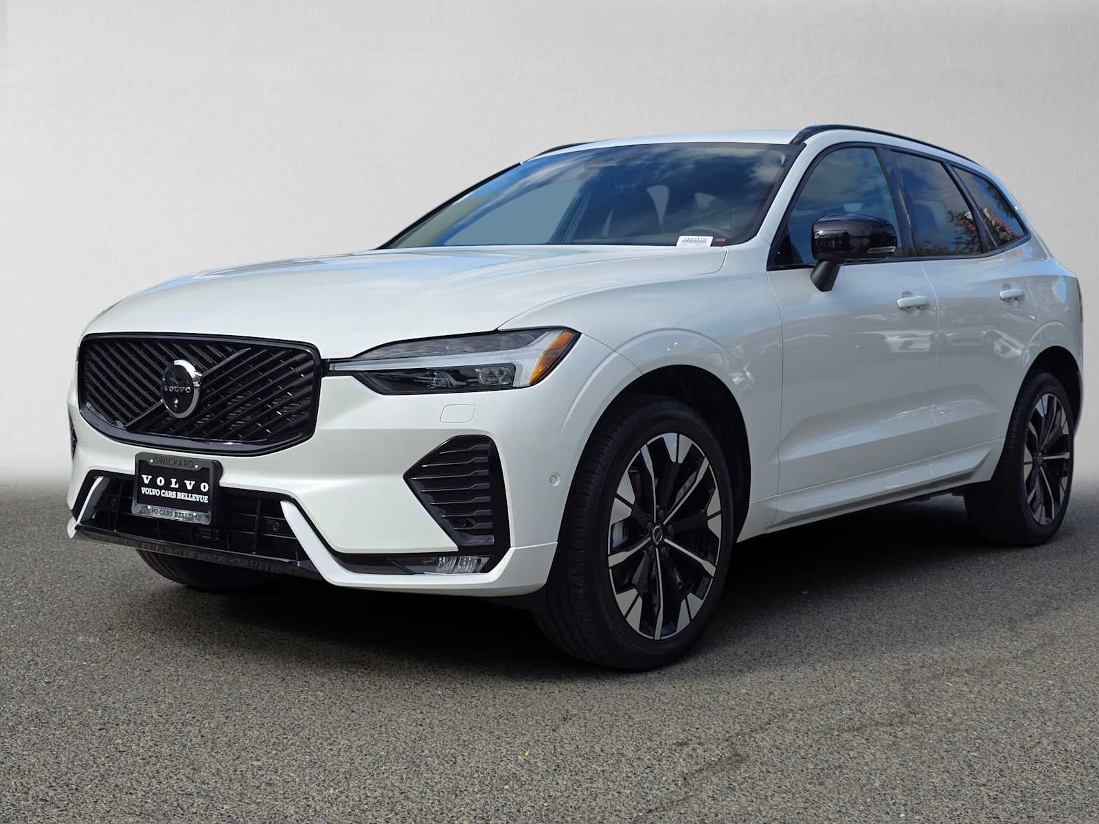 2026 Volvo XC60 Plus