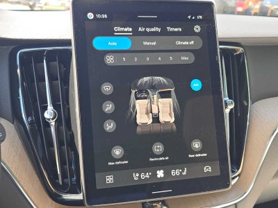 2026 Volvo XC60 Plus