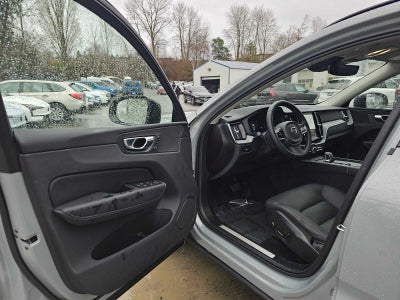 2025 Volvo XC60 Plus