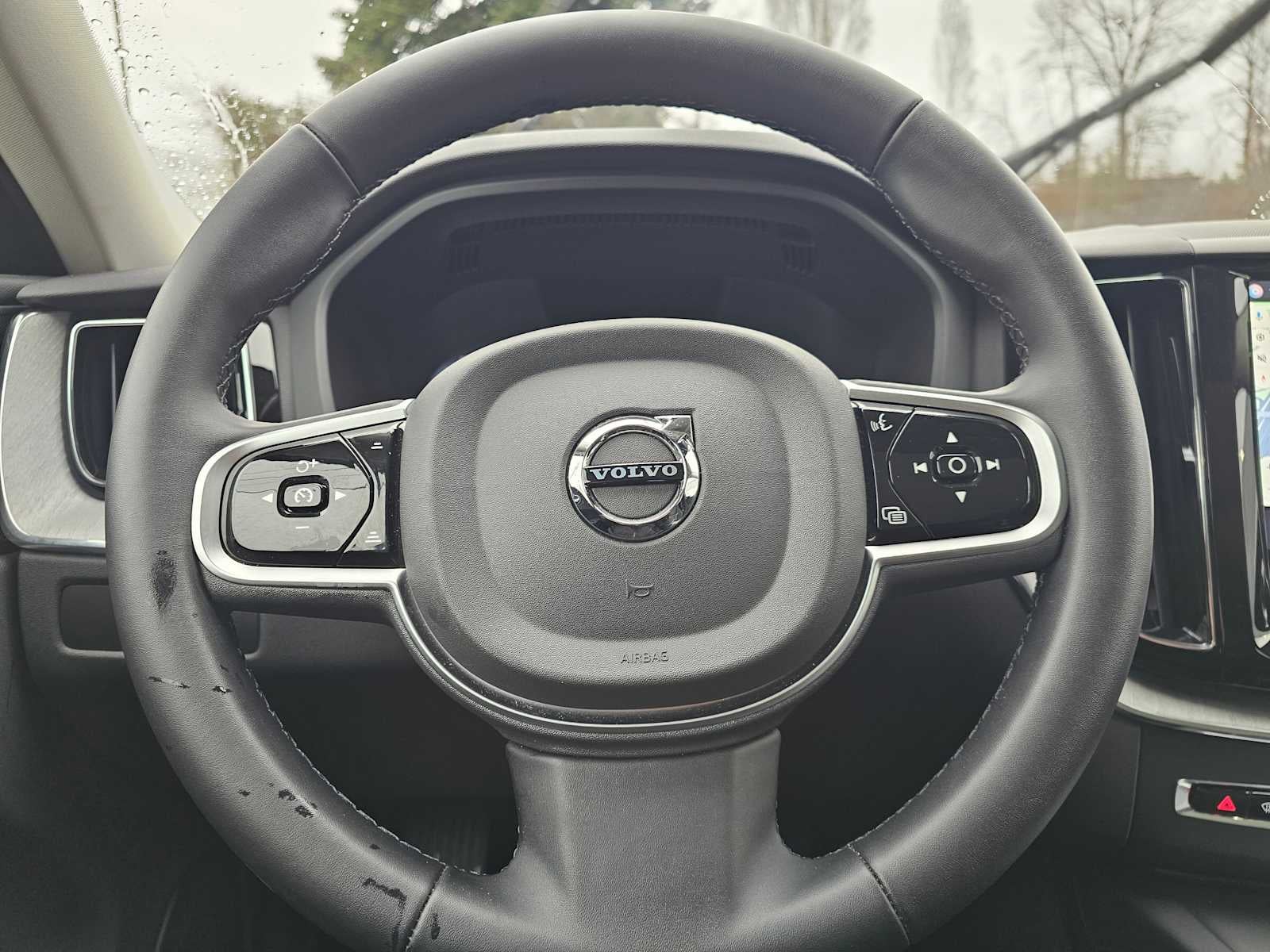 2025 Volvo XC60 Plus