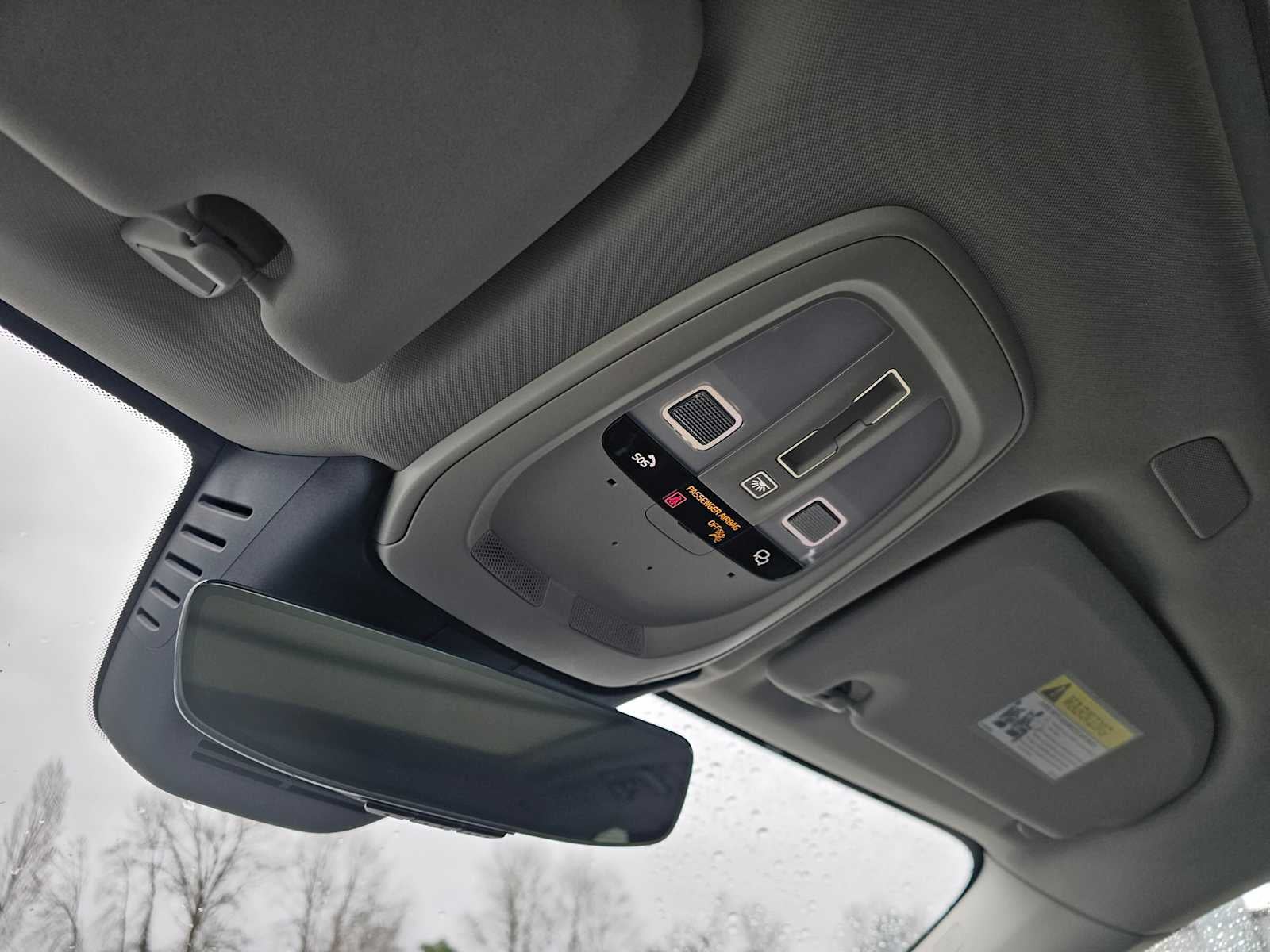 2025 Volvo XC60 Plus