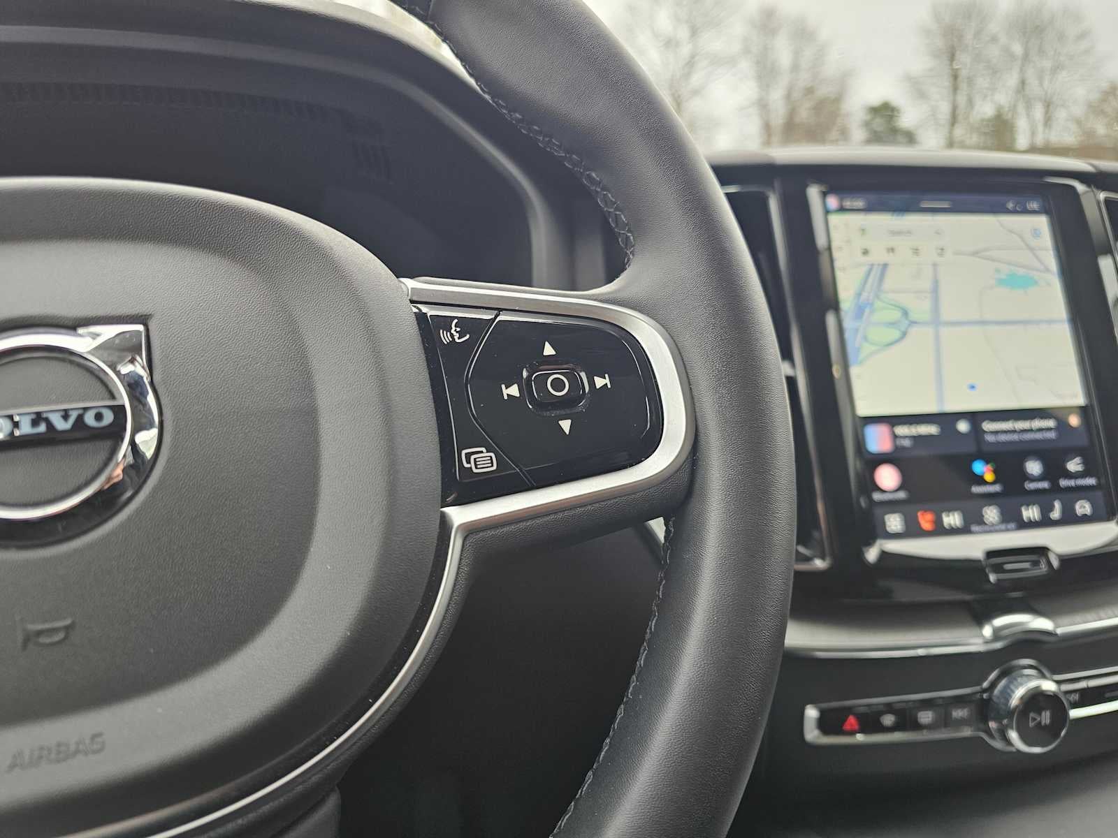 2025 Volvo XC60 Plus