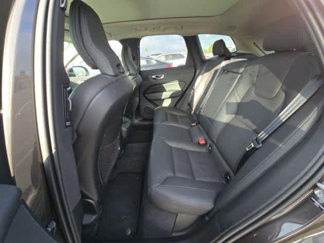 2025 Volvo XC60 Plus