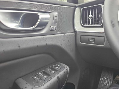 2025 Volvo XC60 Plus