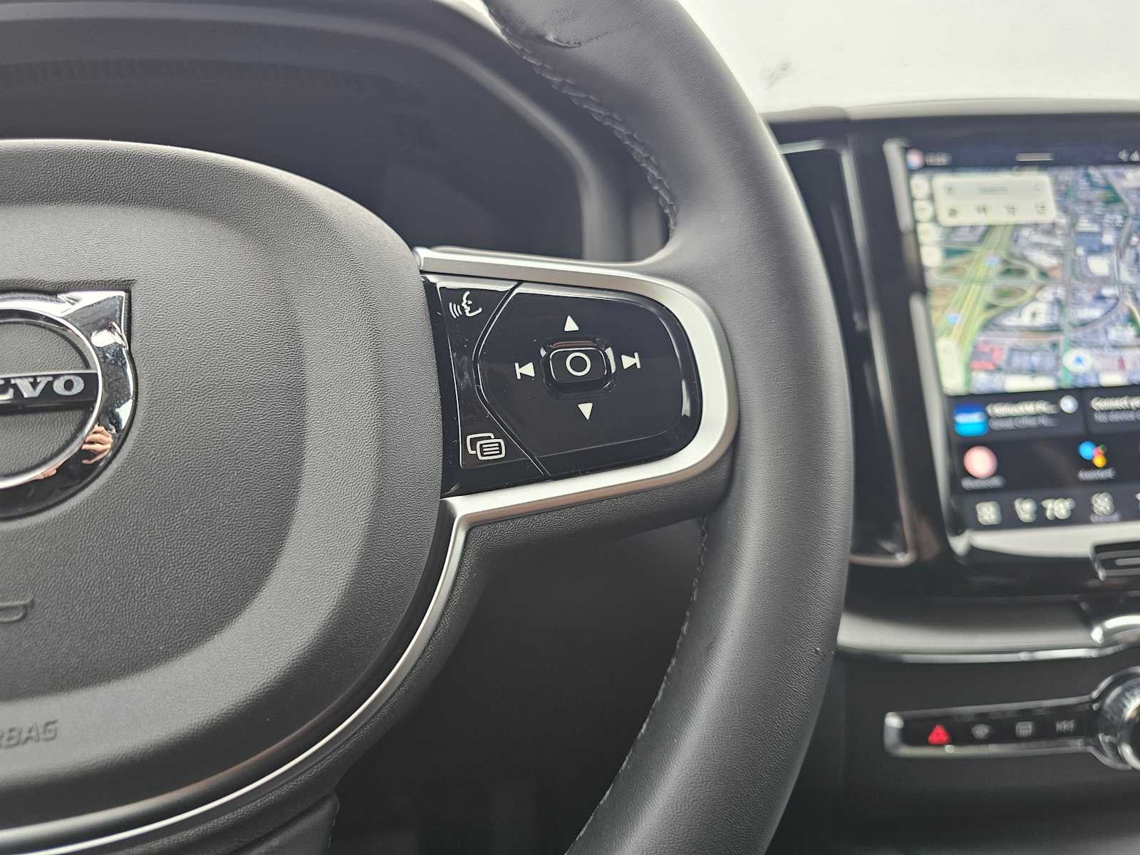 2025 Volvo XC60 Plus