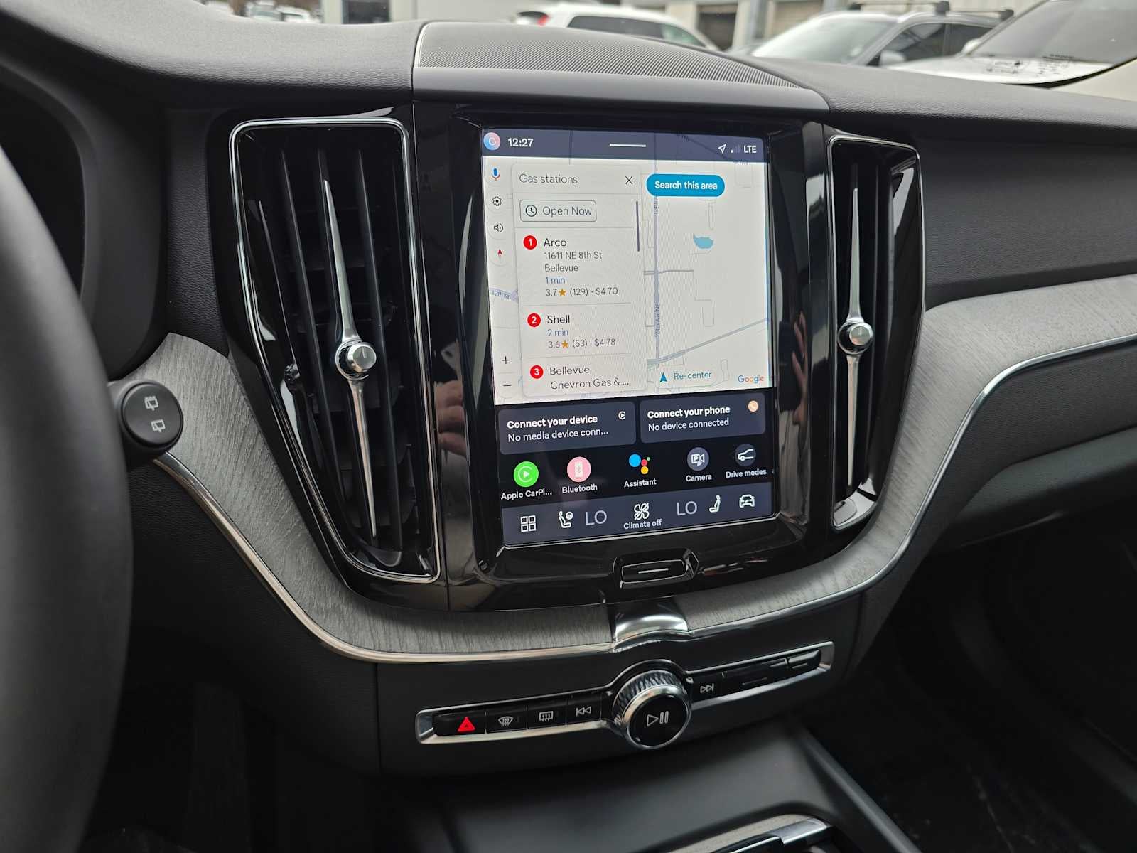 2025 Volvo XC60 Plus