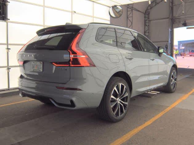 2025 Volvo XC60 Plus