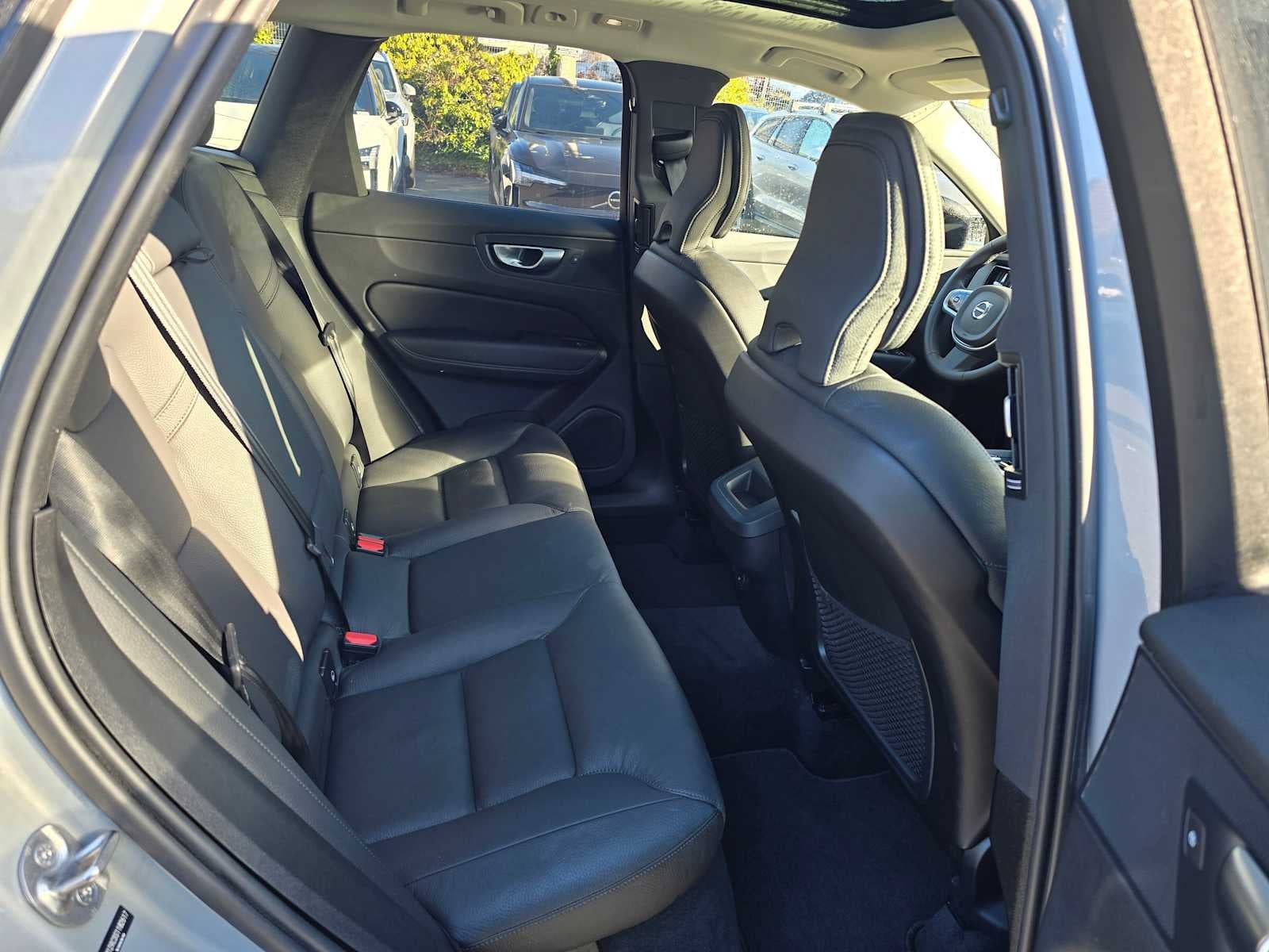 2025 Volvo XC60 Plus