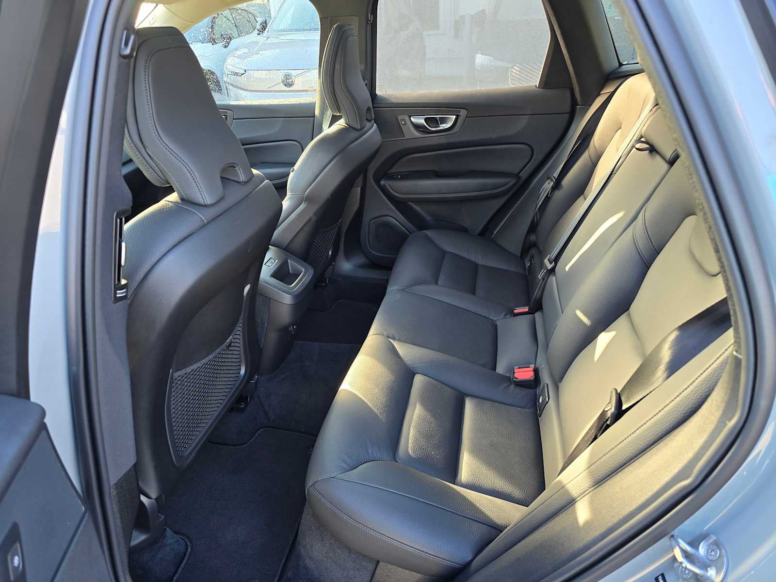 2025 Volvo XC60 Plus