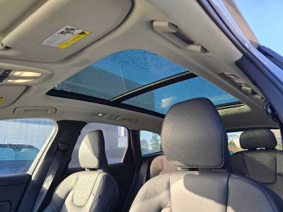 2025 Volvo XC60 Plus