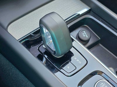 2025 Volvo XC60 Plus