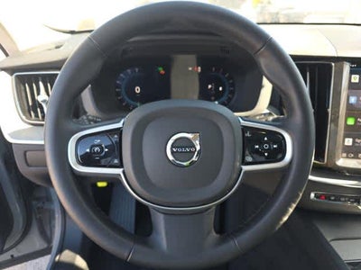 2025 Volvo XC60 Plus