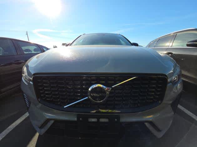 2025 Volvo XC60 Plus