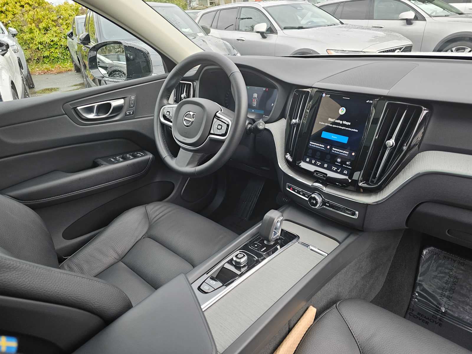 2025 Volvo XC60 Plus