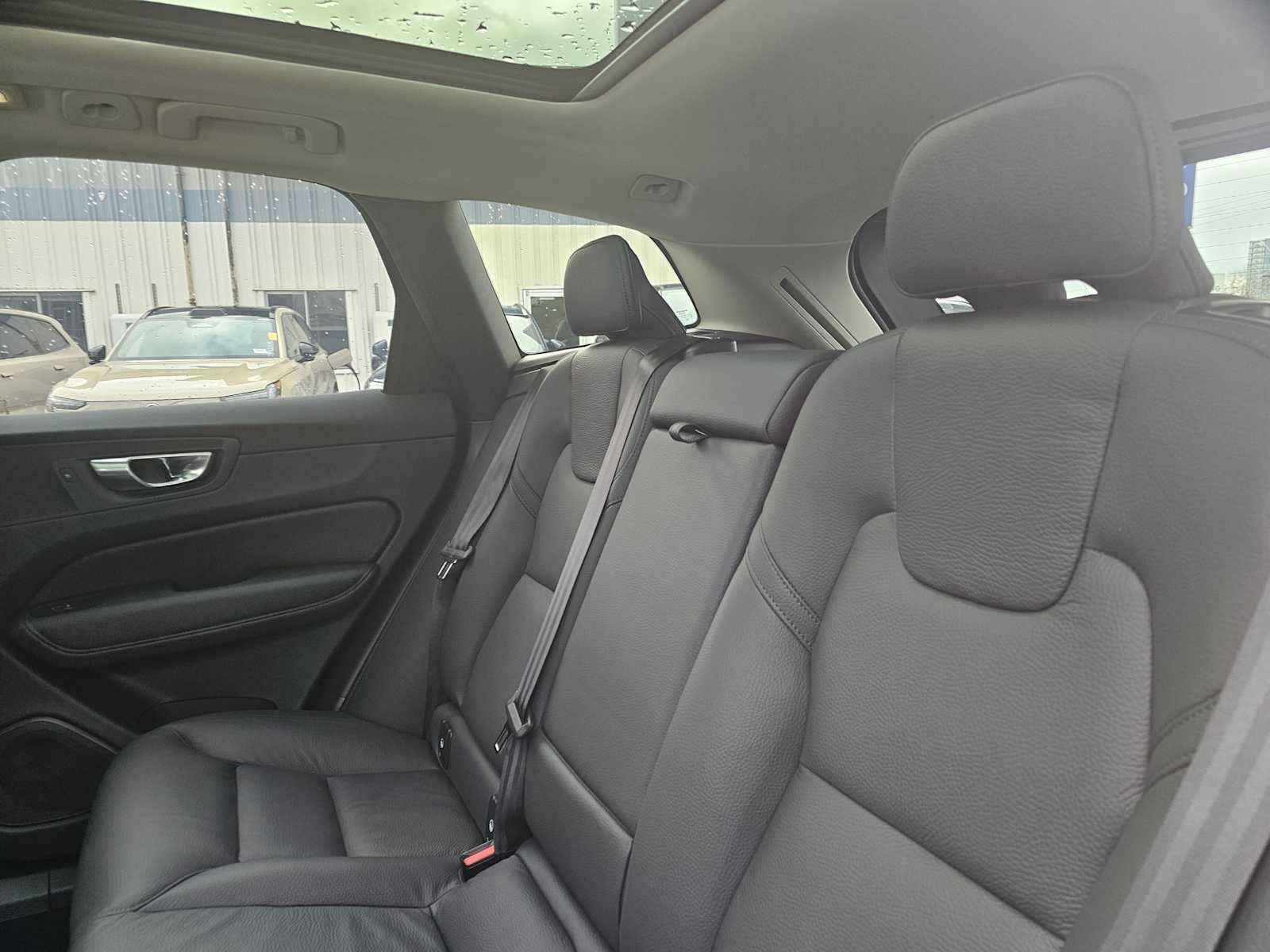 2025 Volvo XC60 Plus