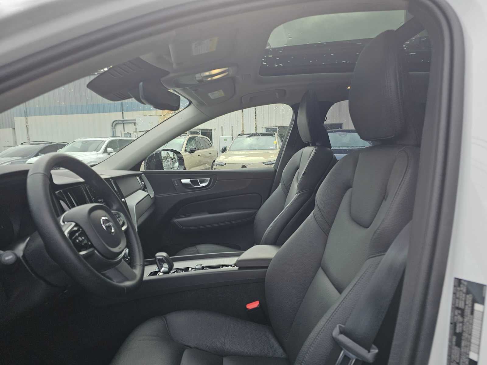 2025 Volvo XC60 Plus