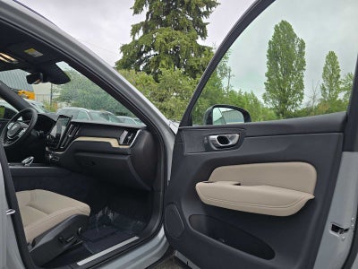 2026 Volvo XC60 Plus