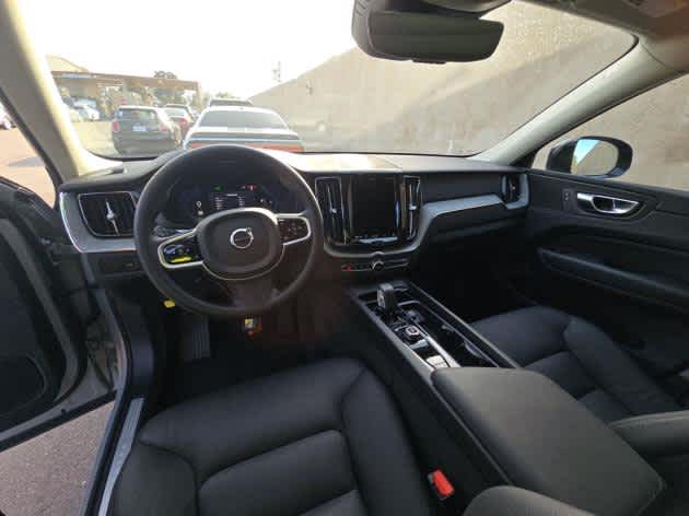 2025 Volvo XC60 Plus