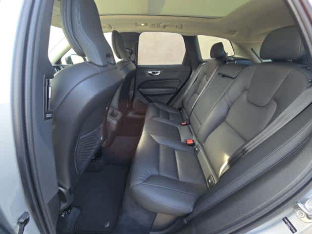 2025 Volvo XC60 Plus
