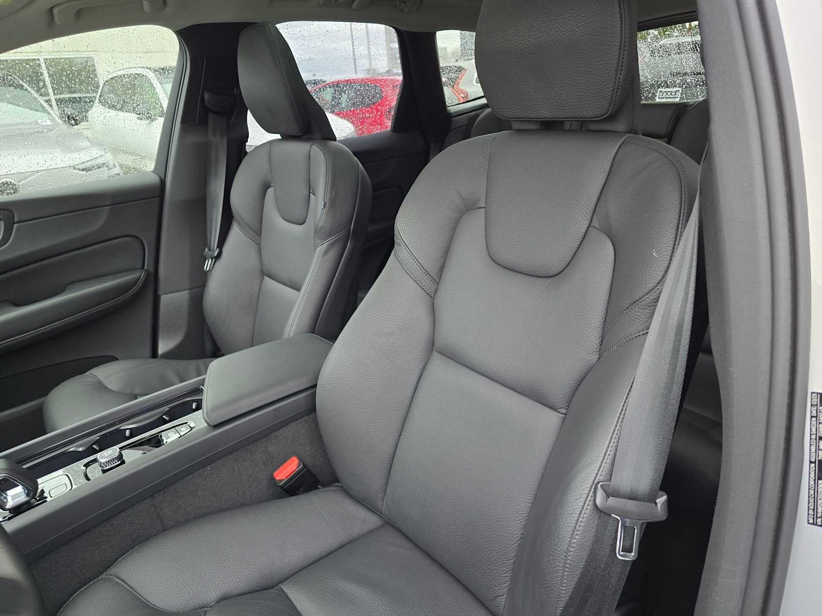 2025 Volvo XC60 Plus