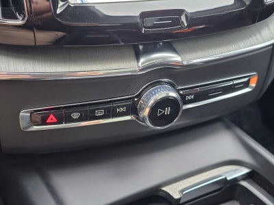 2025 Volvo XC60 Plus