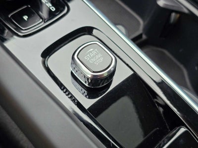 2025 Volvo XC60 Plus