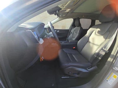 2025 Volvo XC60 Plus